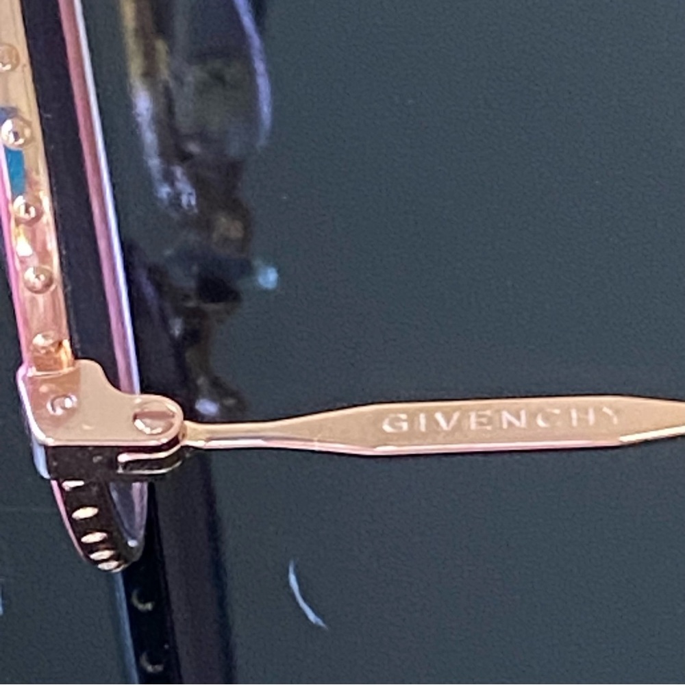 Givenchy Sunglasses - Picture 2 of 11